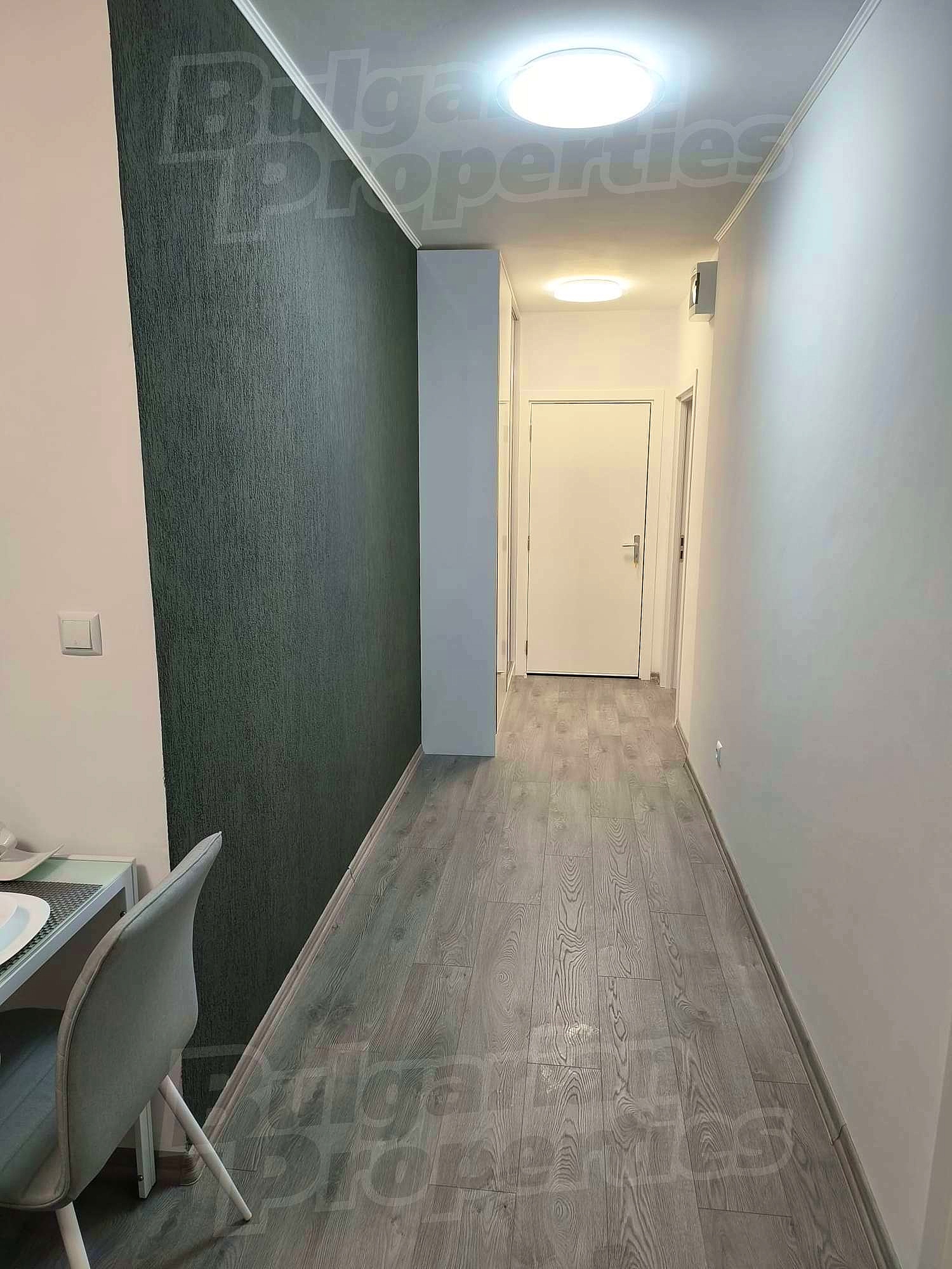 Gallery Picture 17