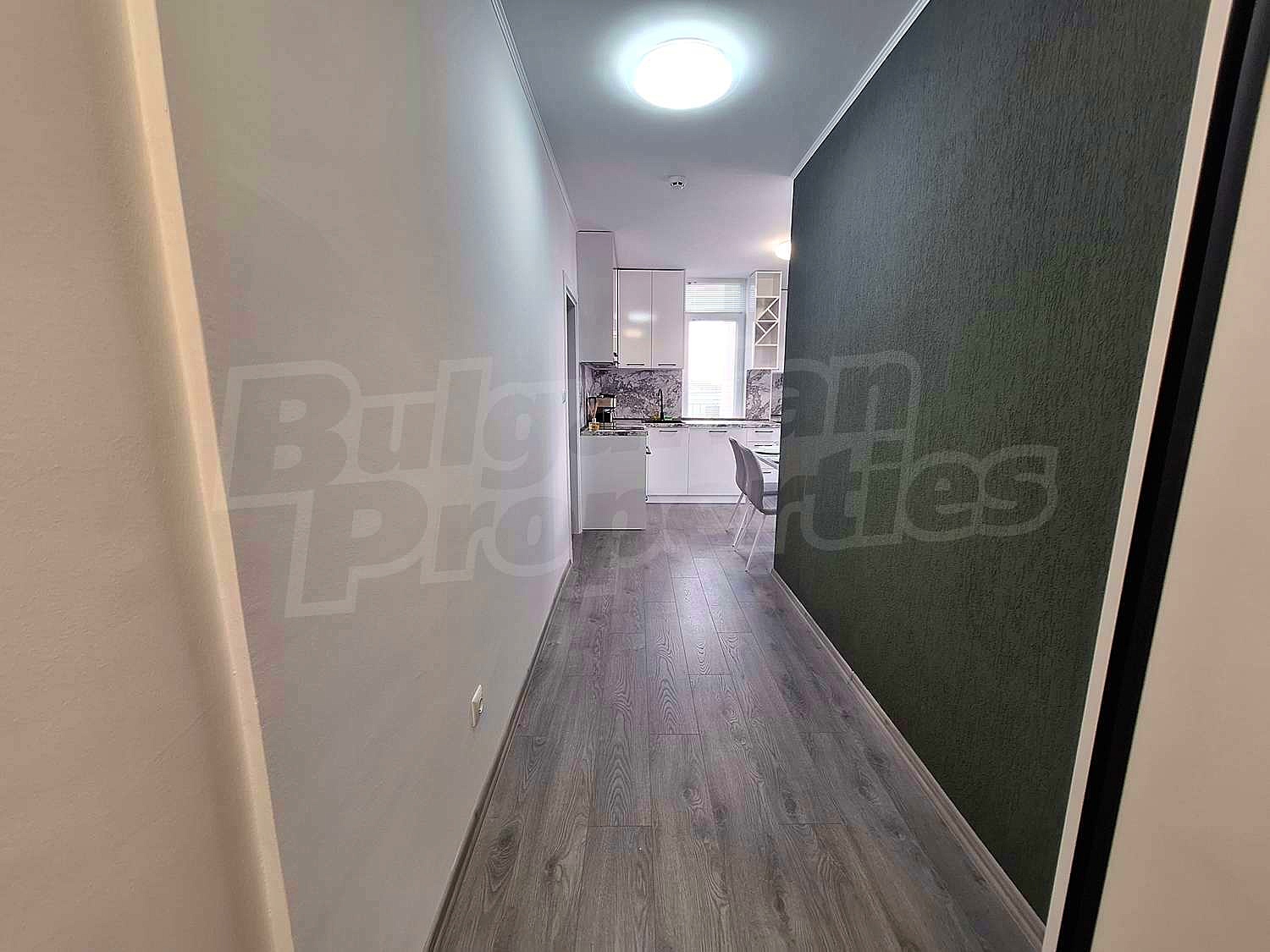 Gallery Picture 16