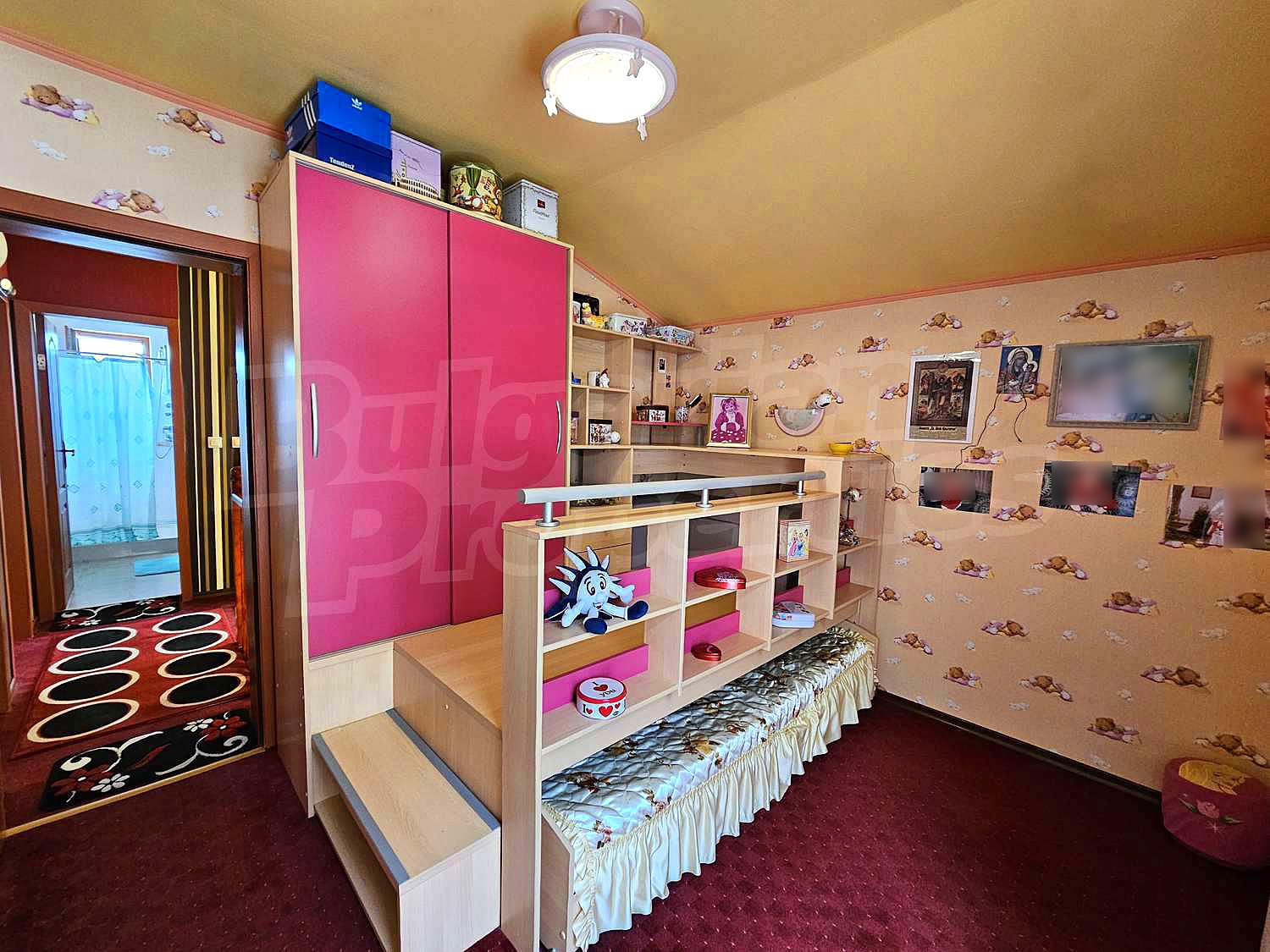 Gallery Picture 39