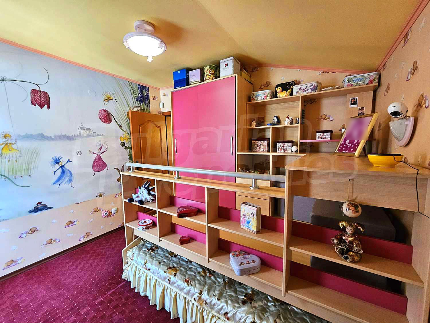 Gallery Picture 40
