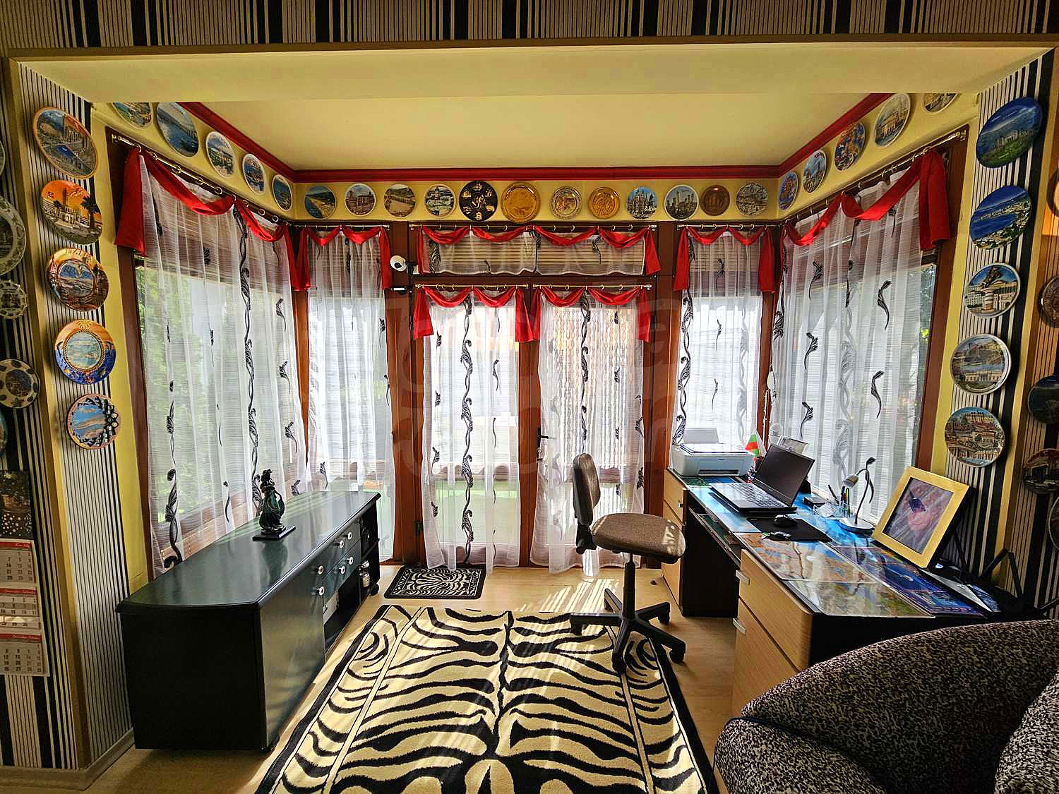 Gallery Picture 12