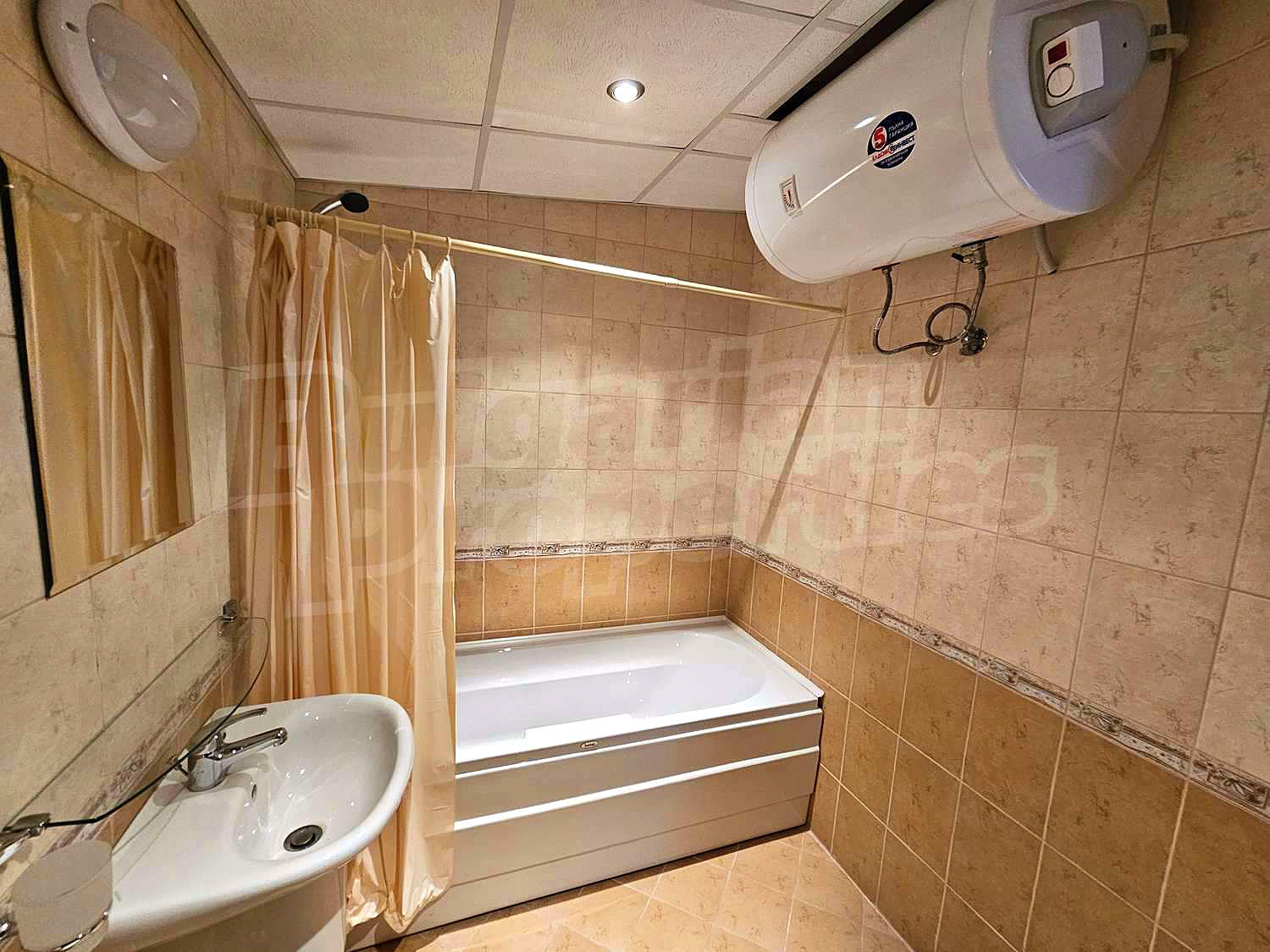 Gallery Picture 15