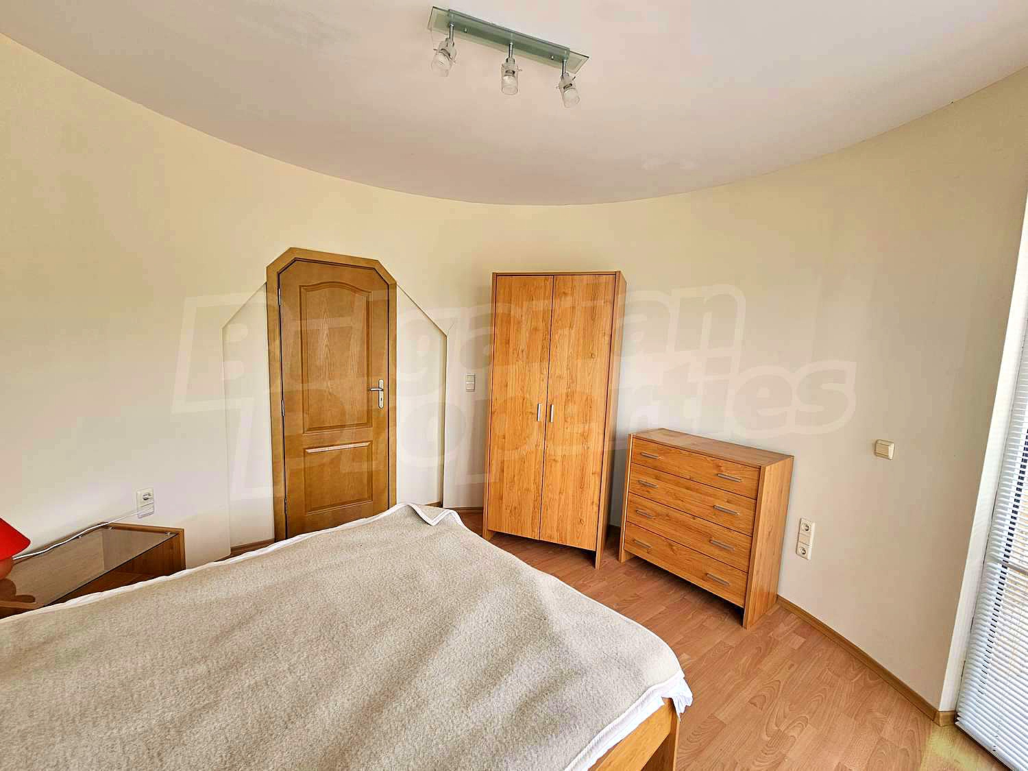 Gallery Picture 17