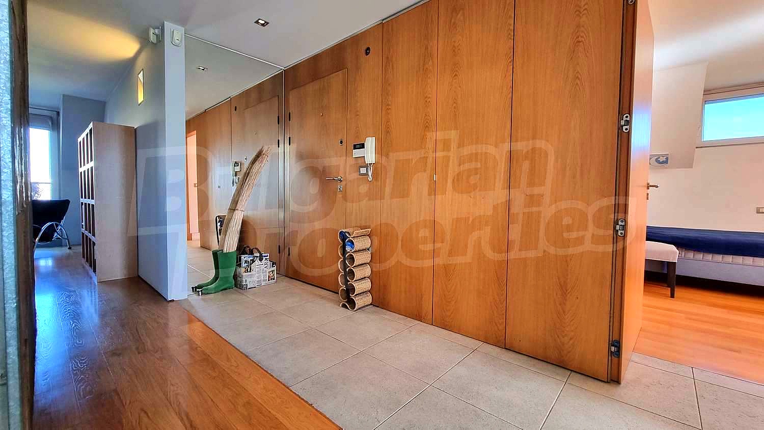 Gallery Picture 49