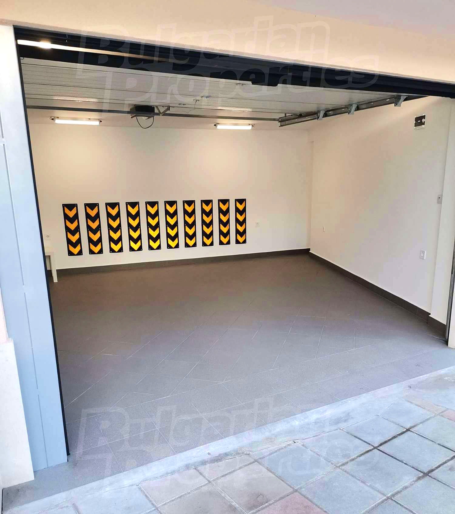 Gallery Picture 6
