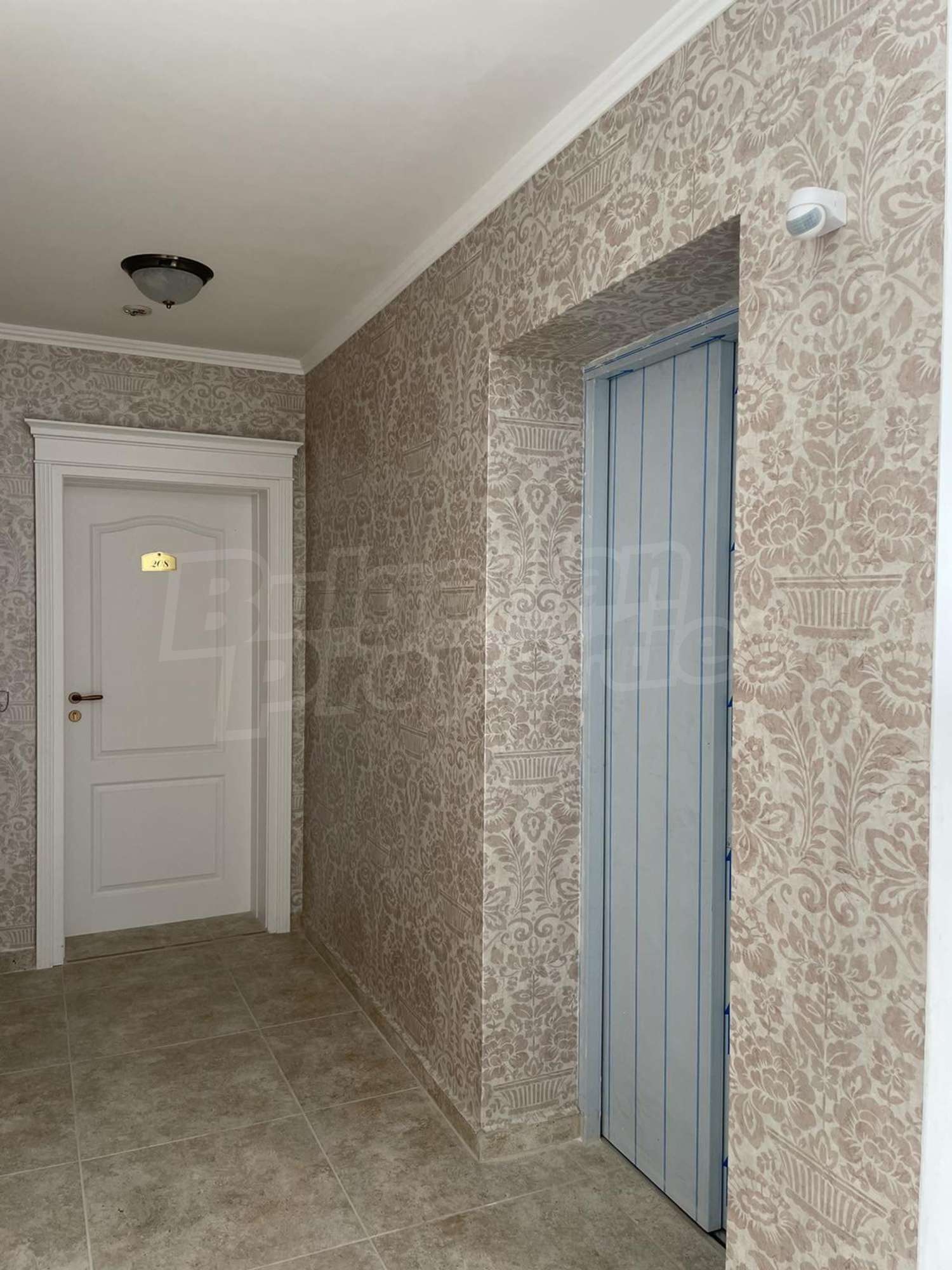 Gallery Picture 8