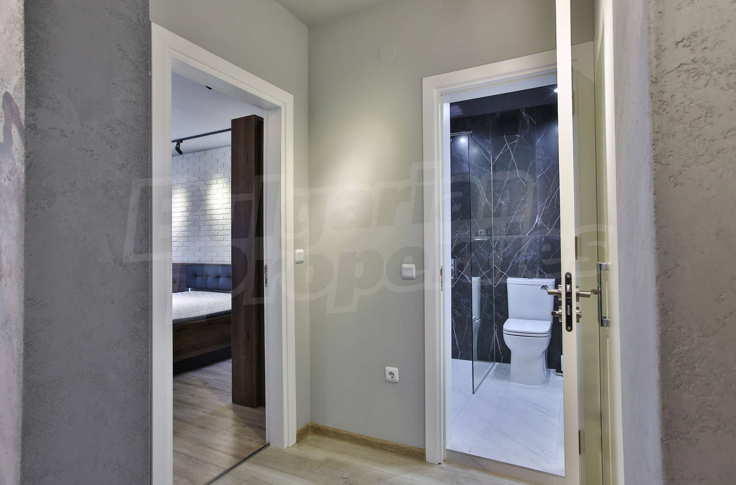 Gallery Picture 13