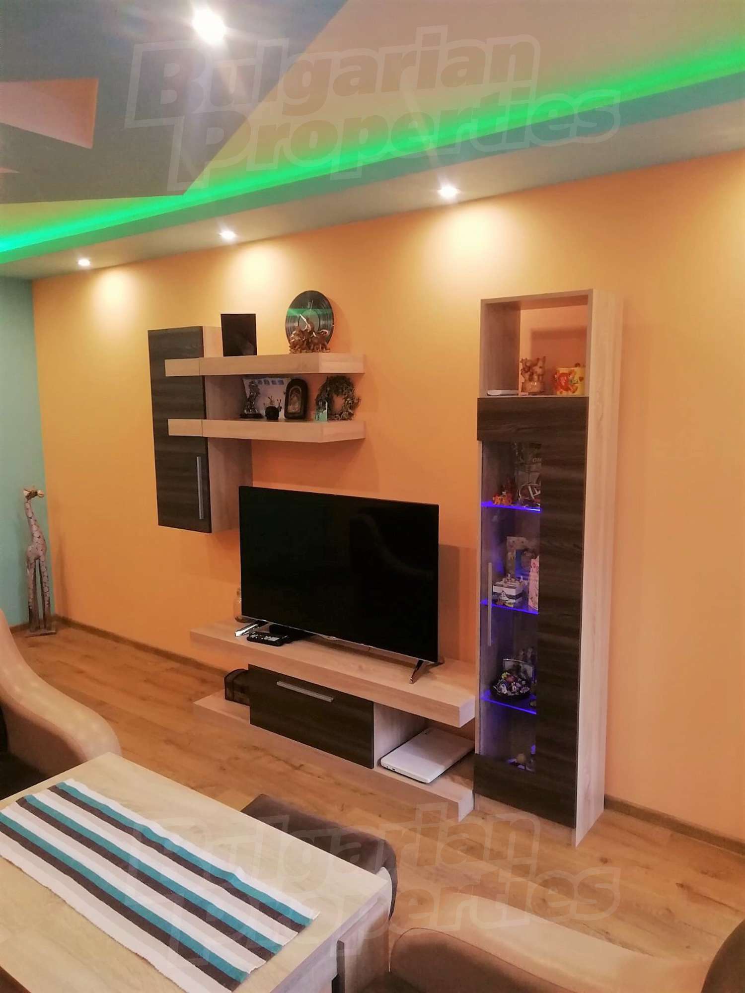 Gallery Picture 2