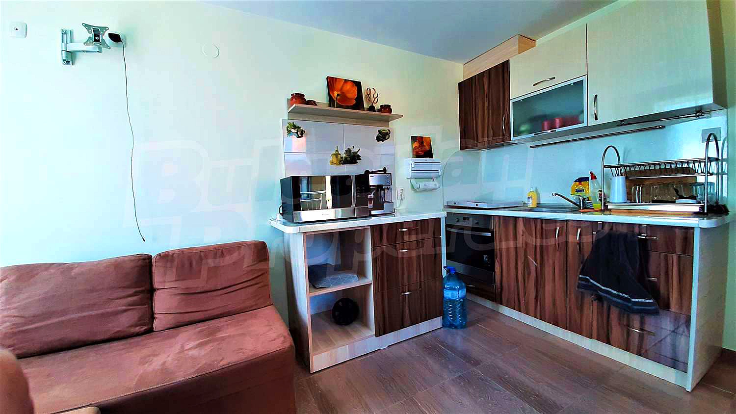 Gallery Picture 9