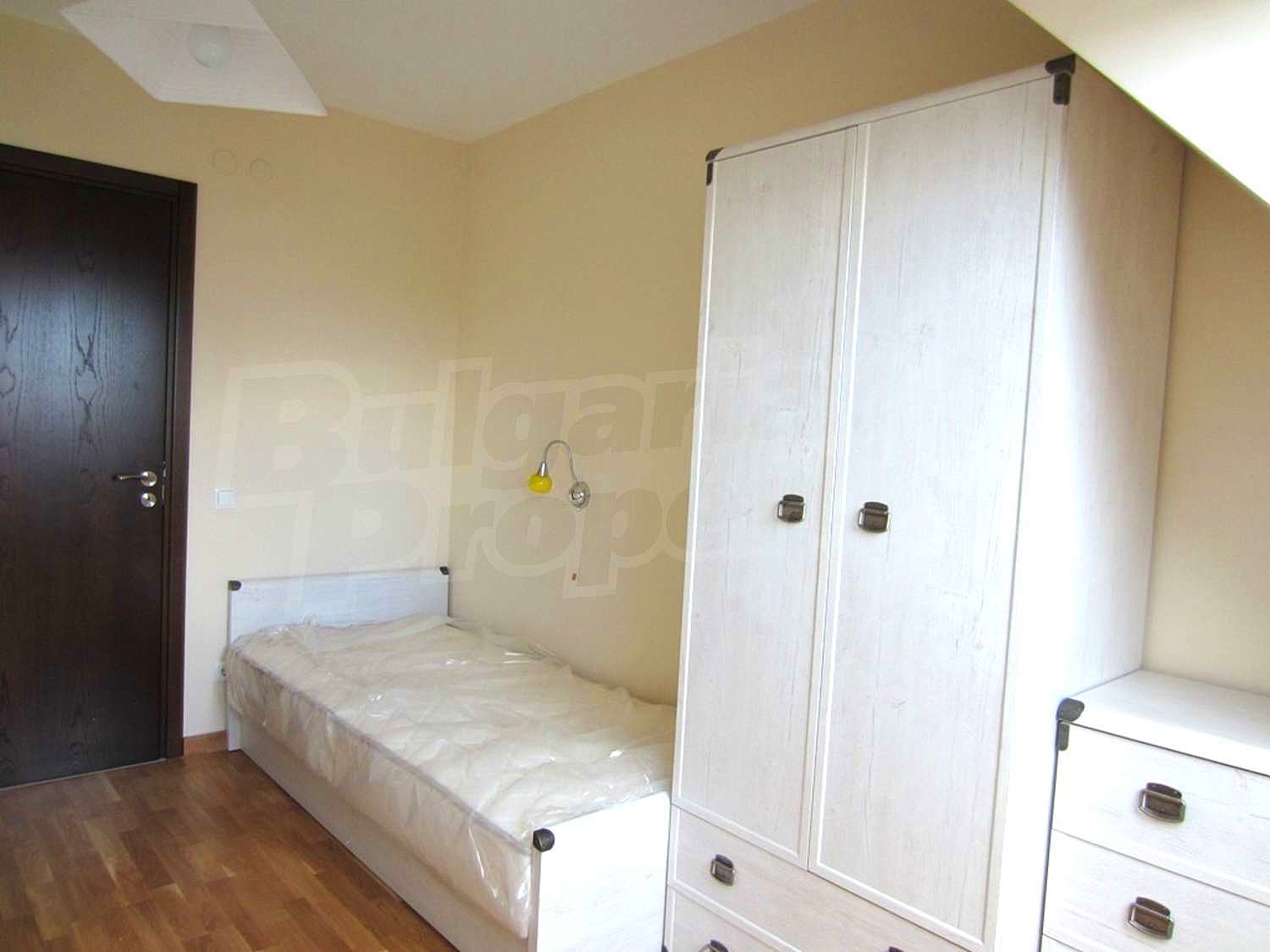 Gallery Picture 7