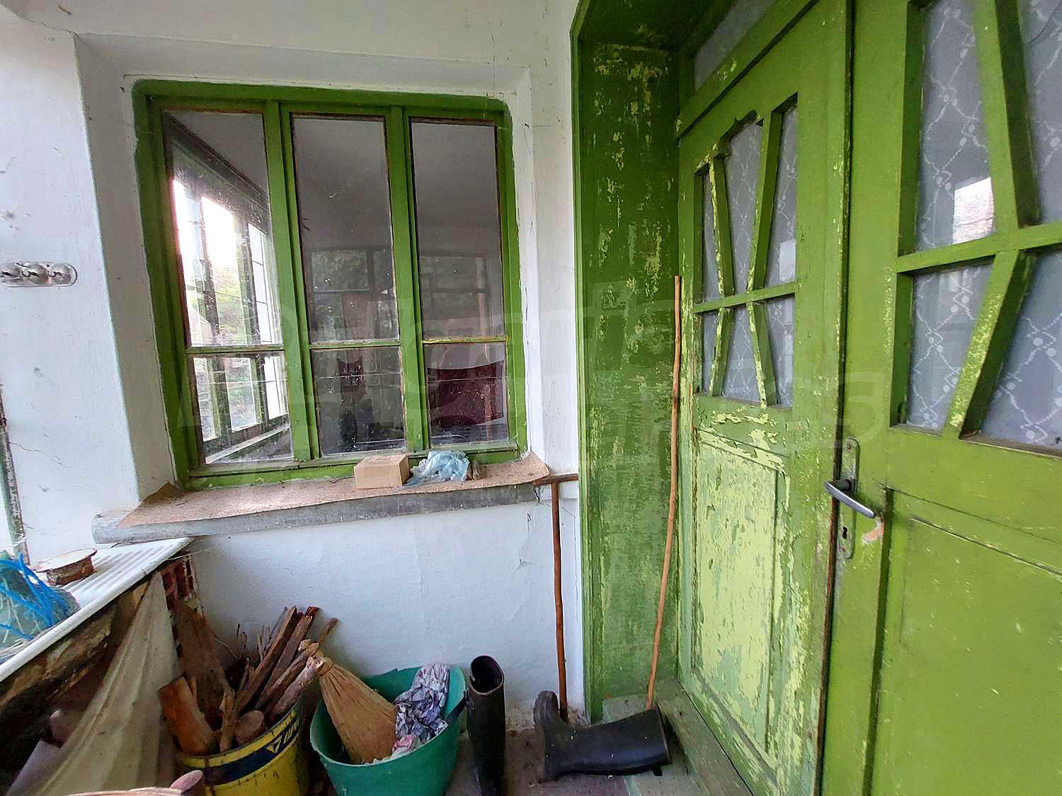 Gallery Picture 12