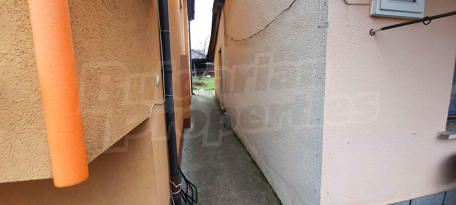 Gallery Picture 29