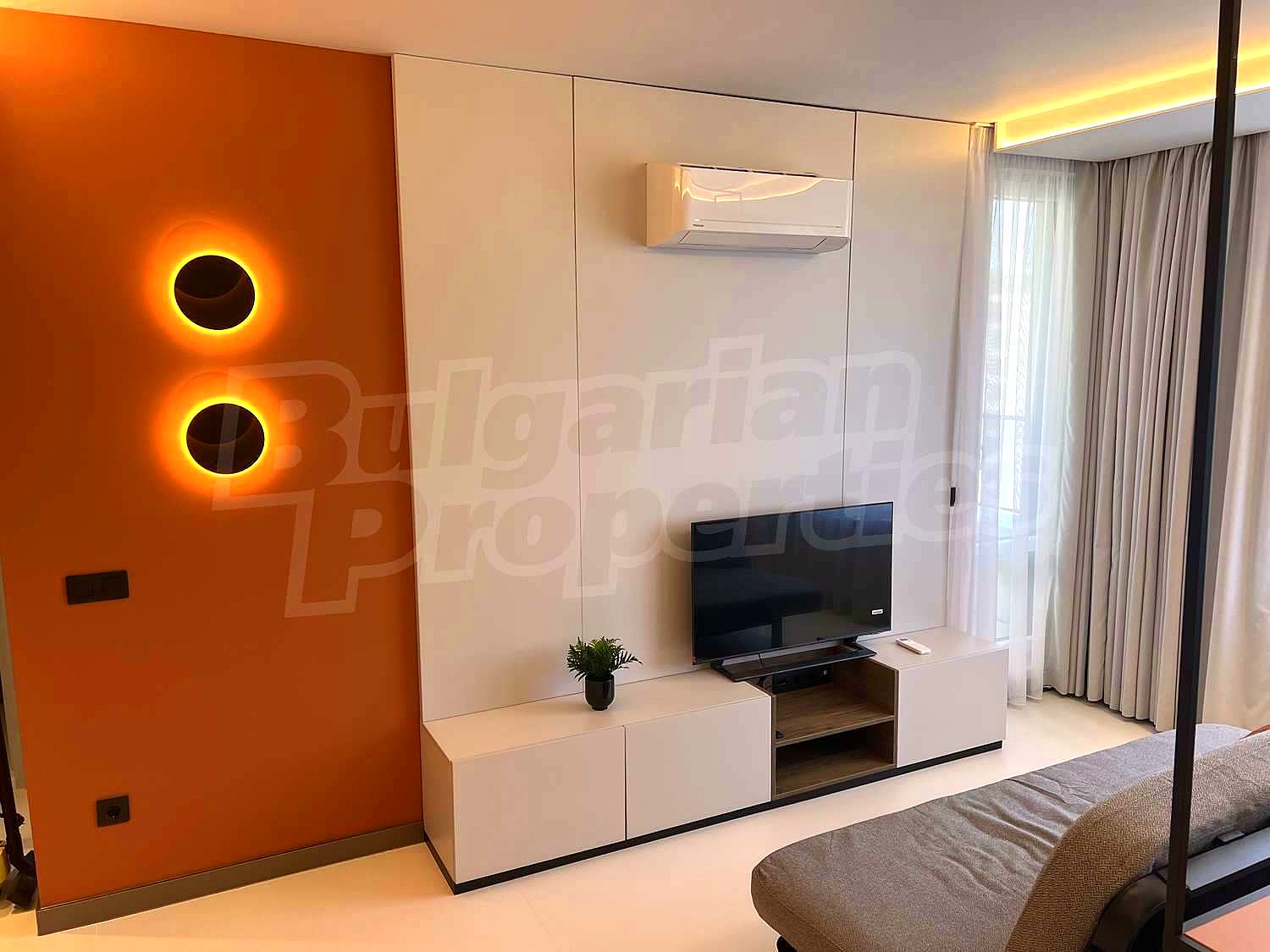 Gallery Picture 2