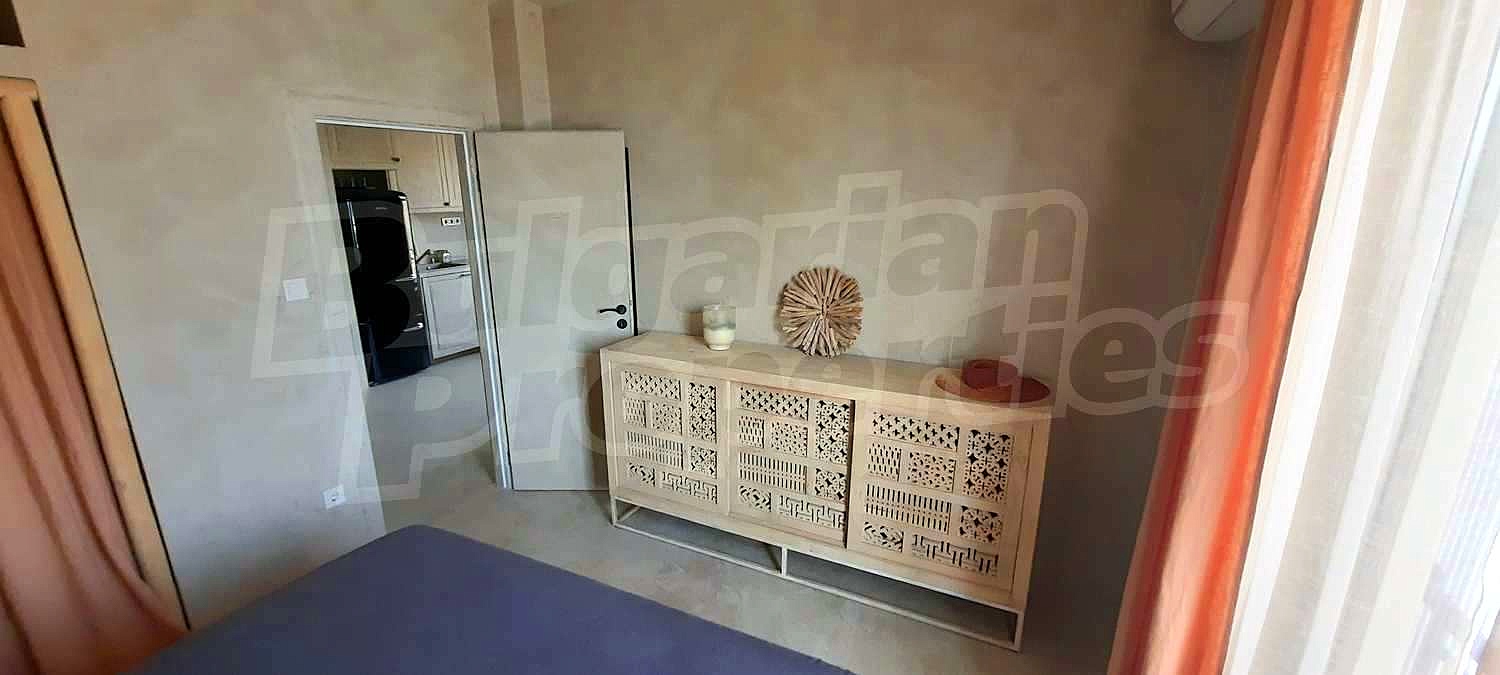 Gallery Picture 23