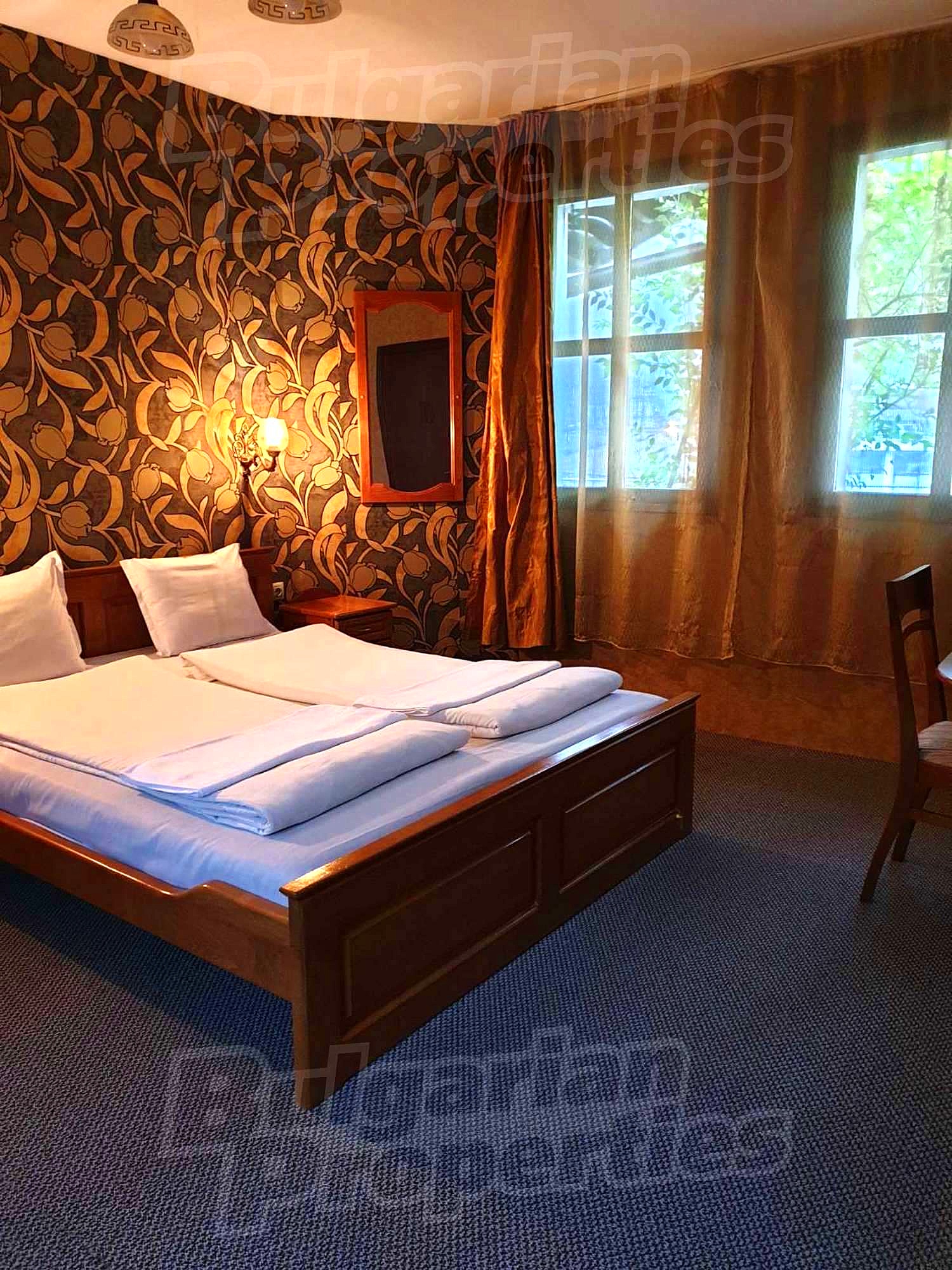 Gallery Picture 11