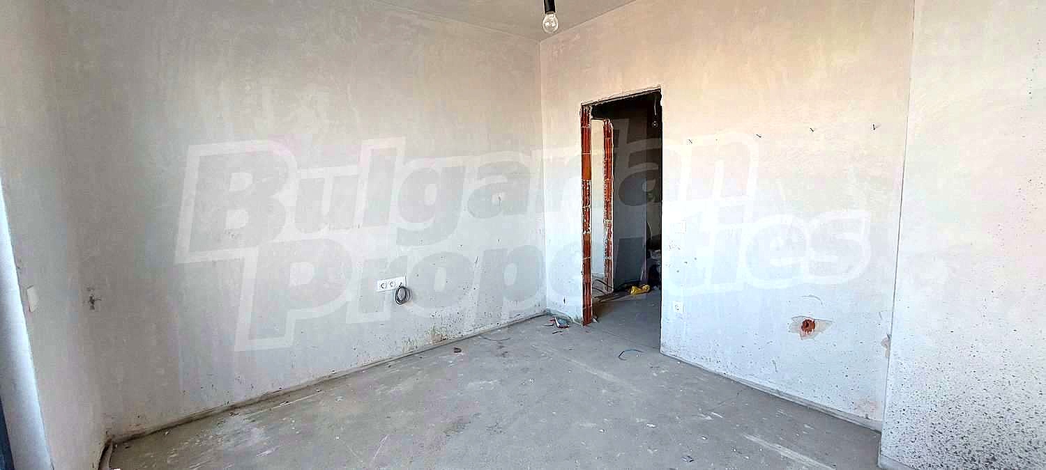 Gallery Picture 35