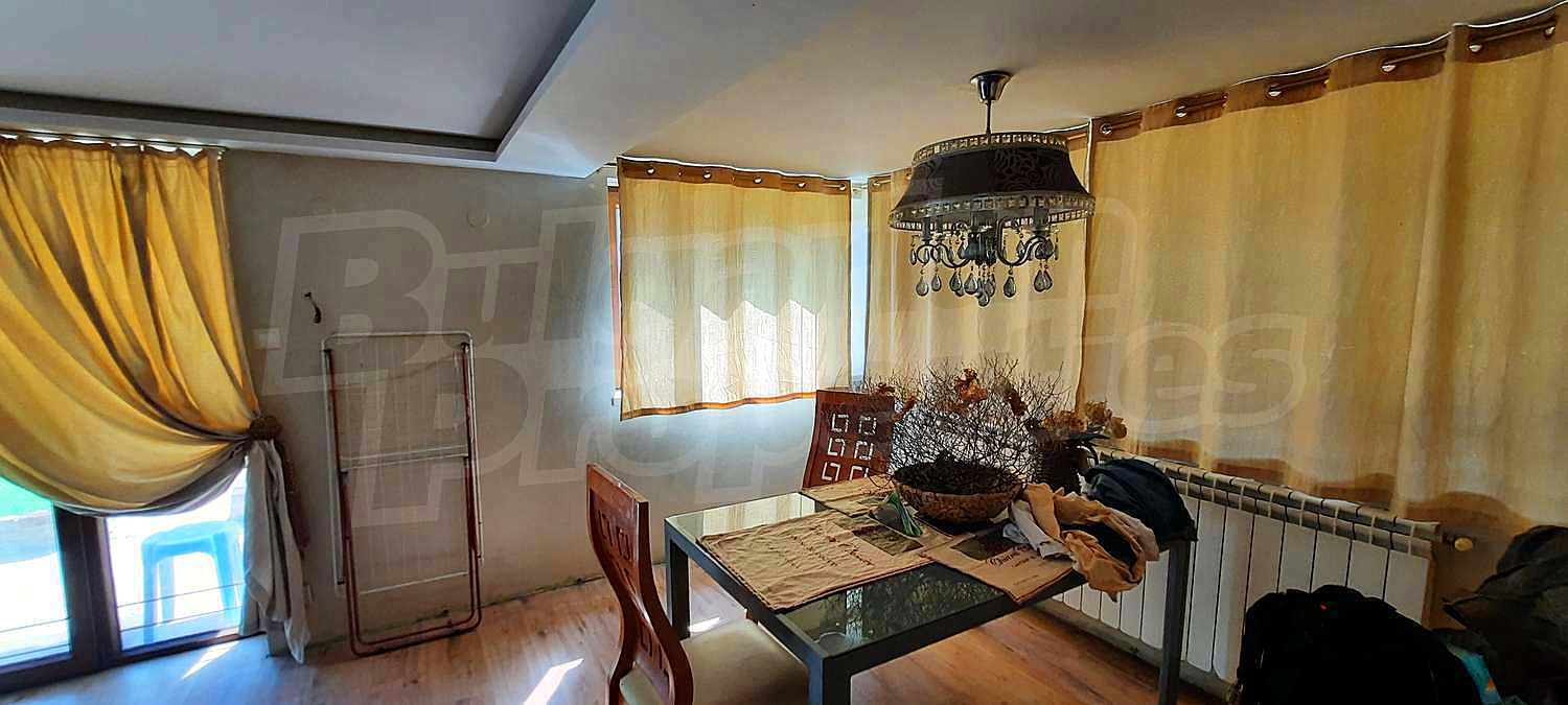 Gallery Picture 19