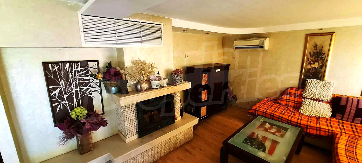 Gallery Picture 15