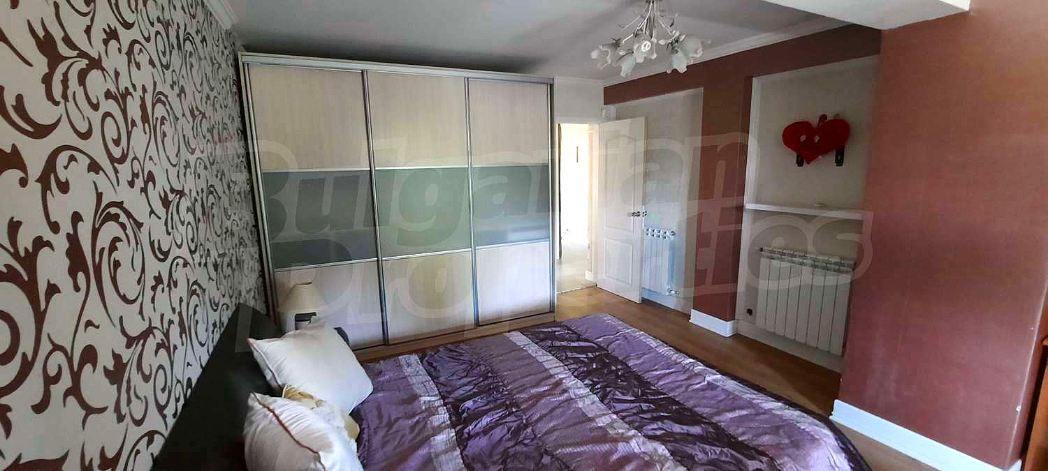 Gallery Picture 27