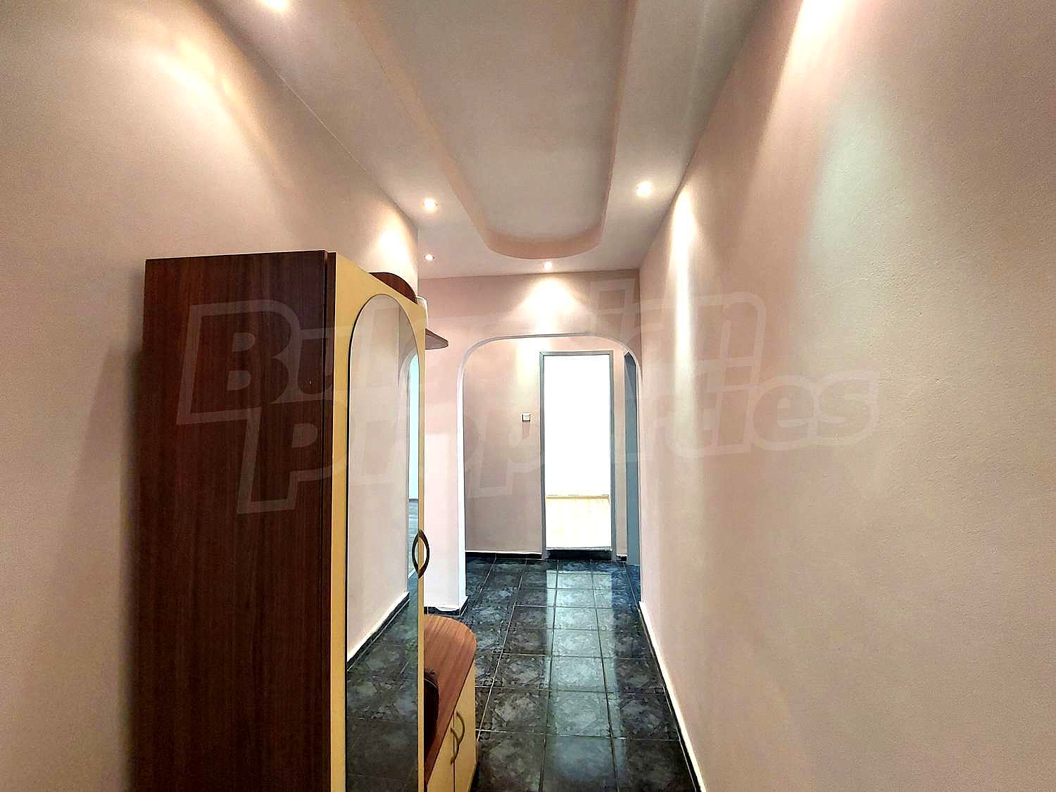 Gallery Picture 10