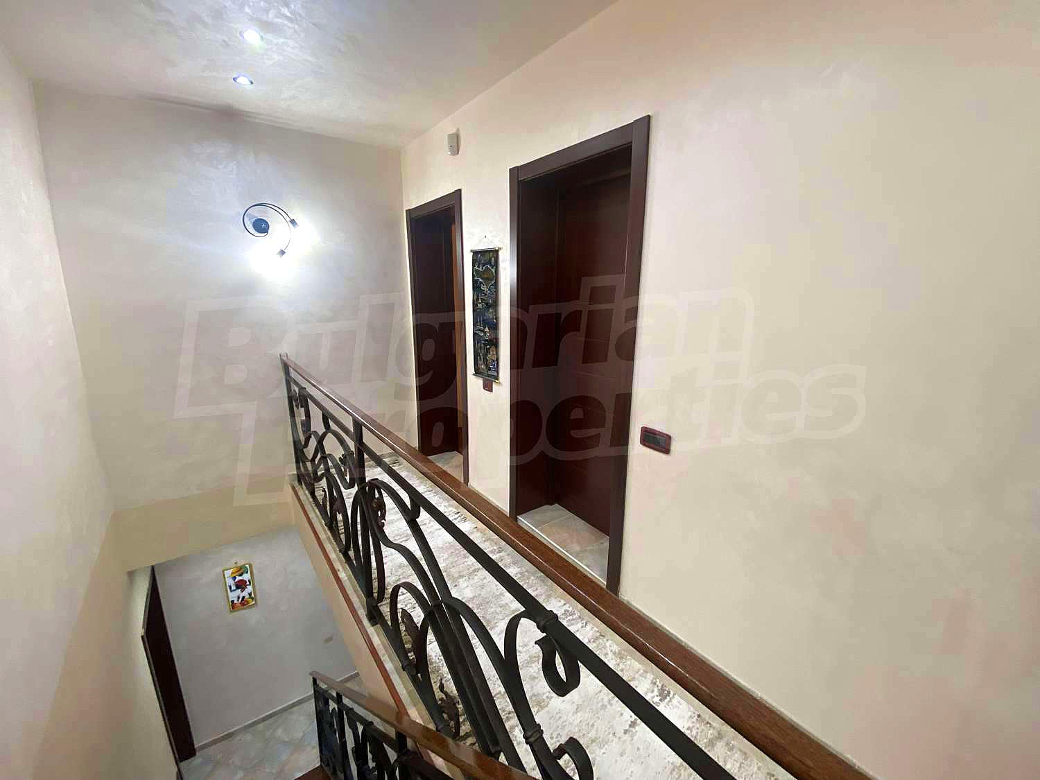 Gallery Picture 23