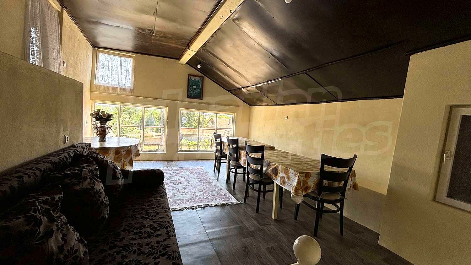 Gallery Picture 8