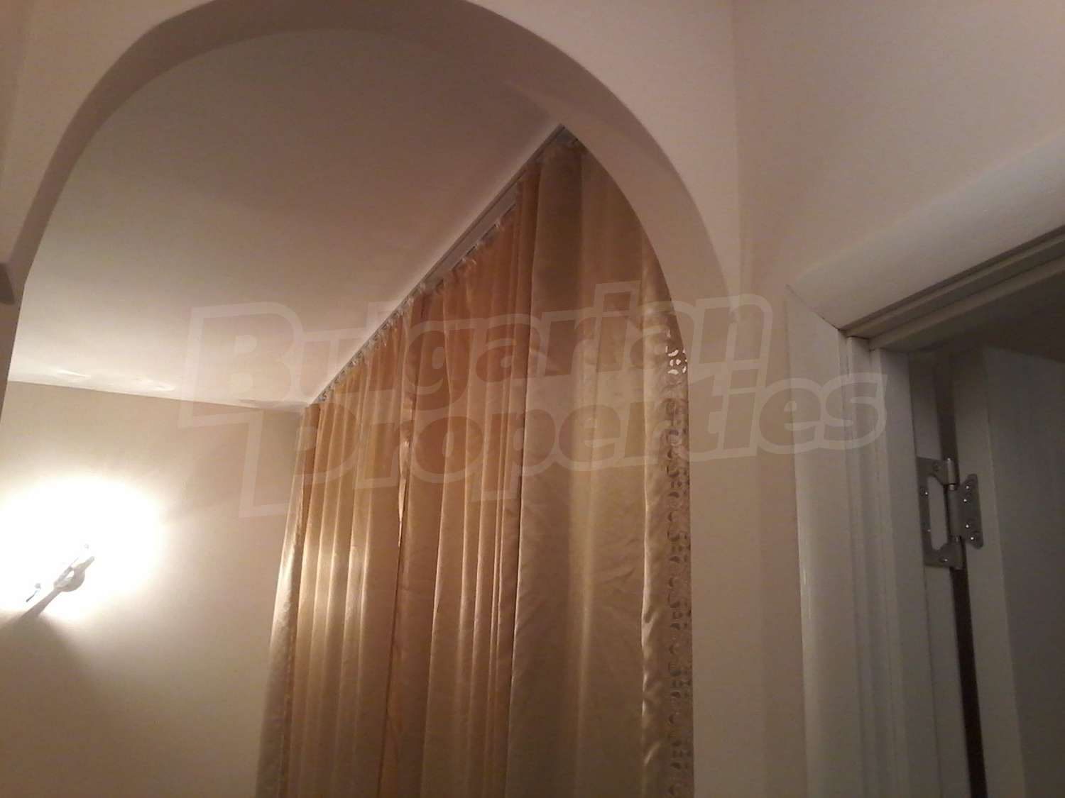 Gallery Picture 12