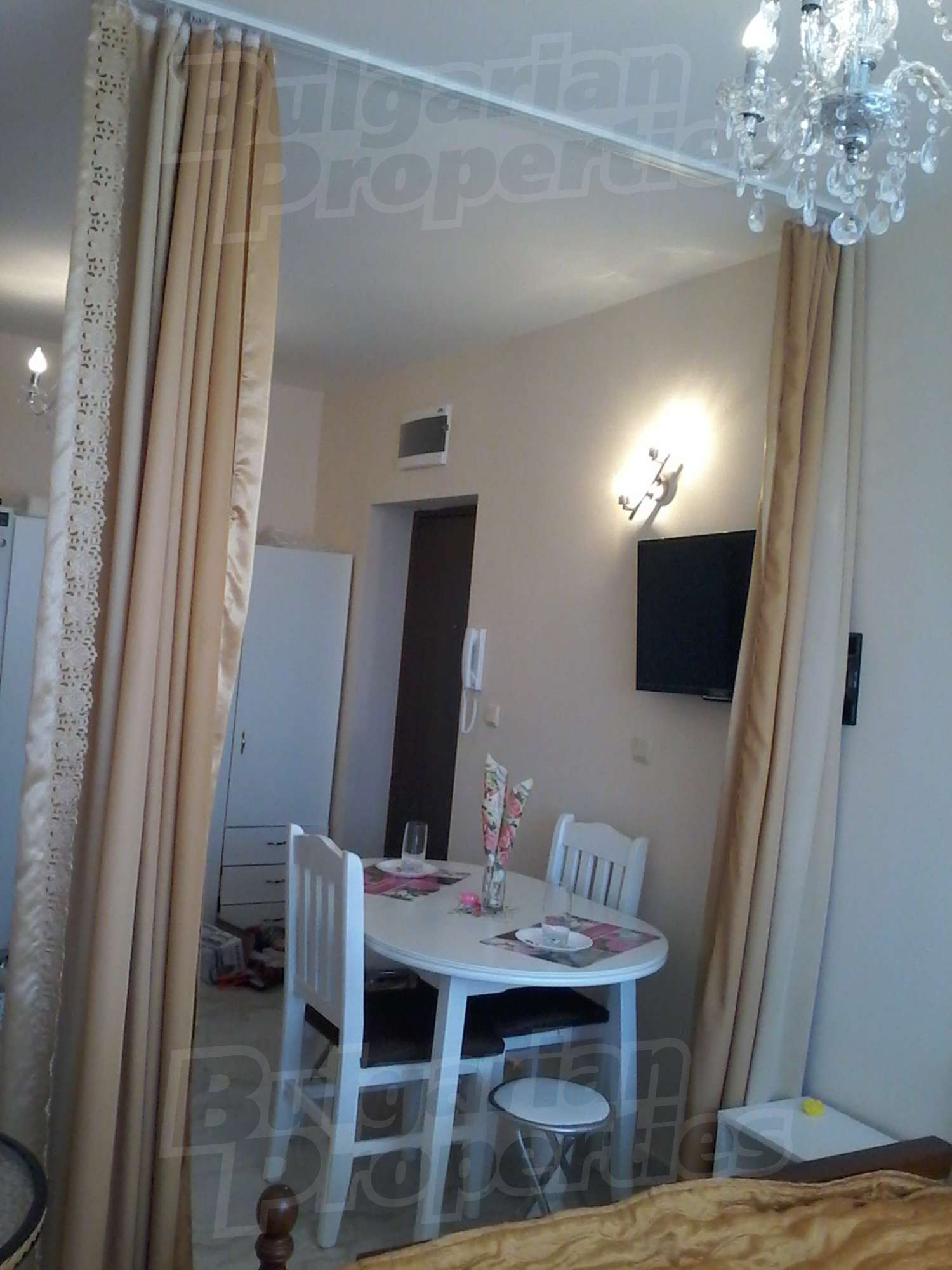 Gallery Picture 16