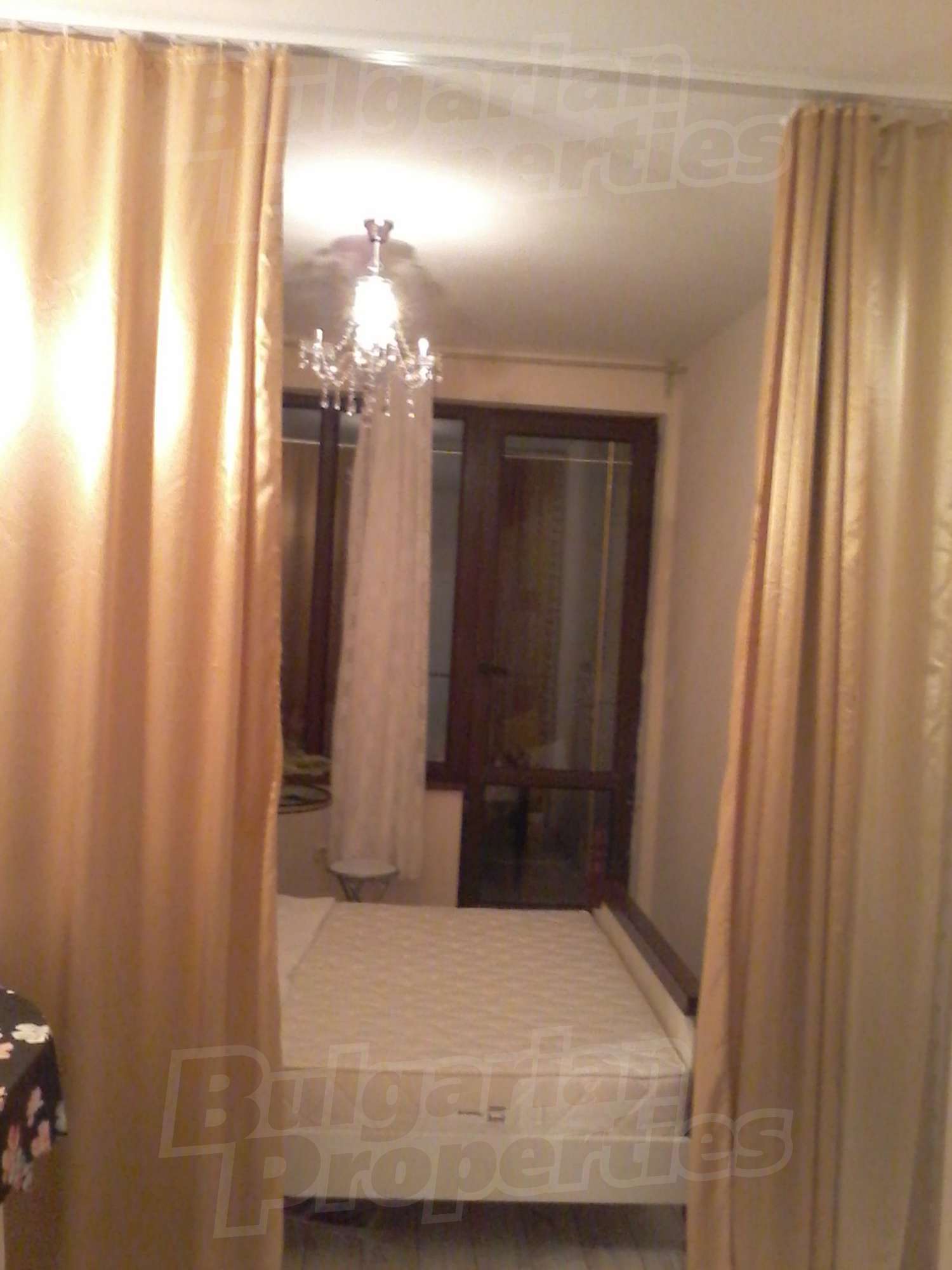 Gallery Picture 9