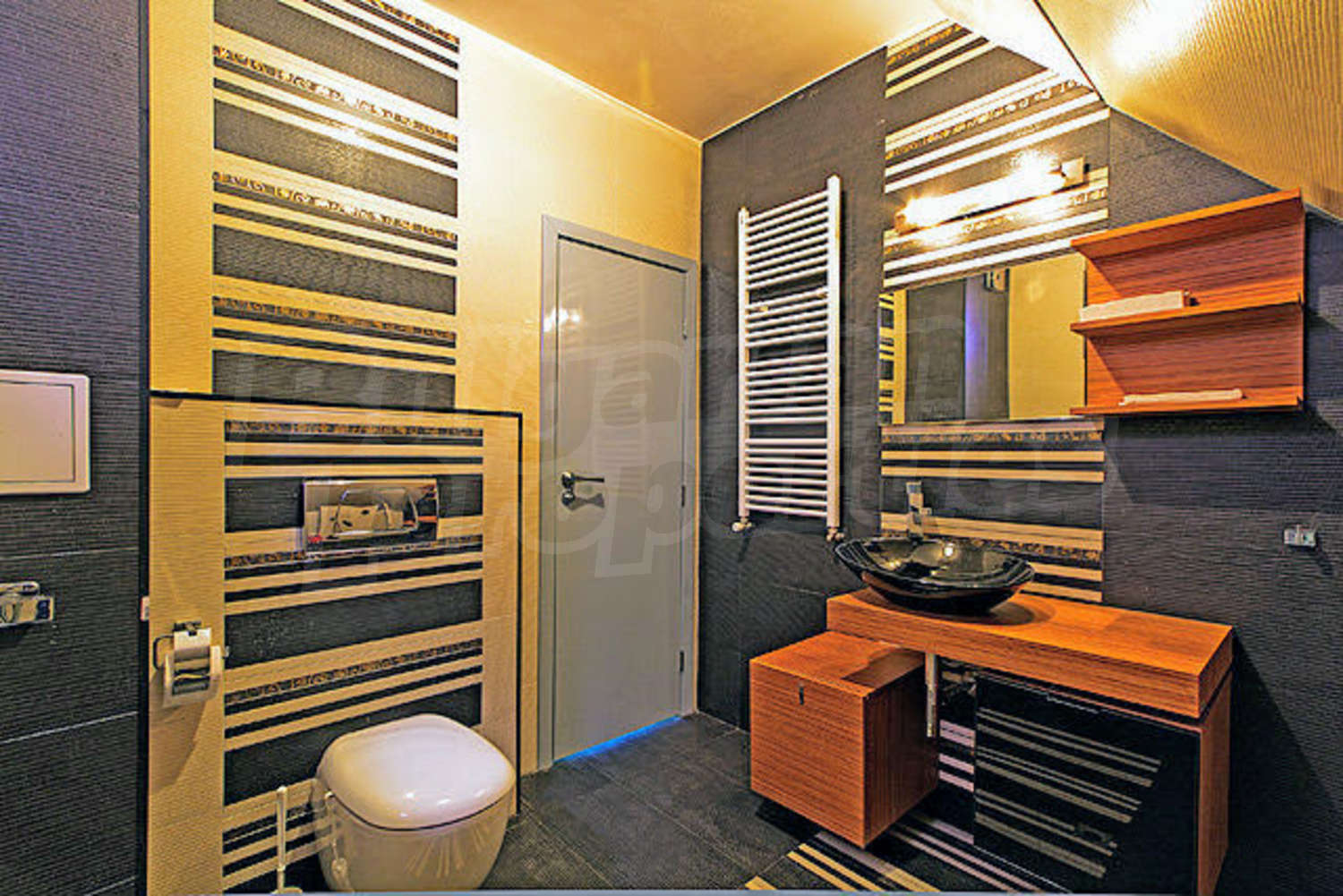 Gallery Picture 13
