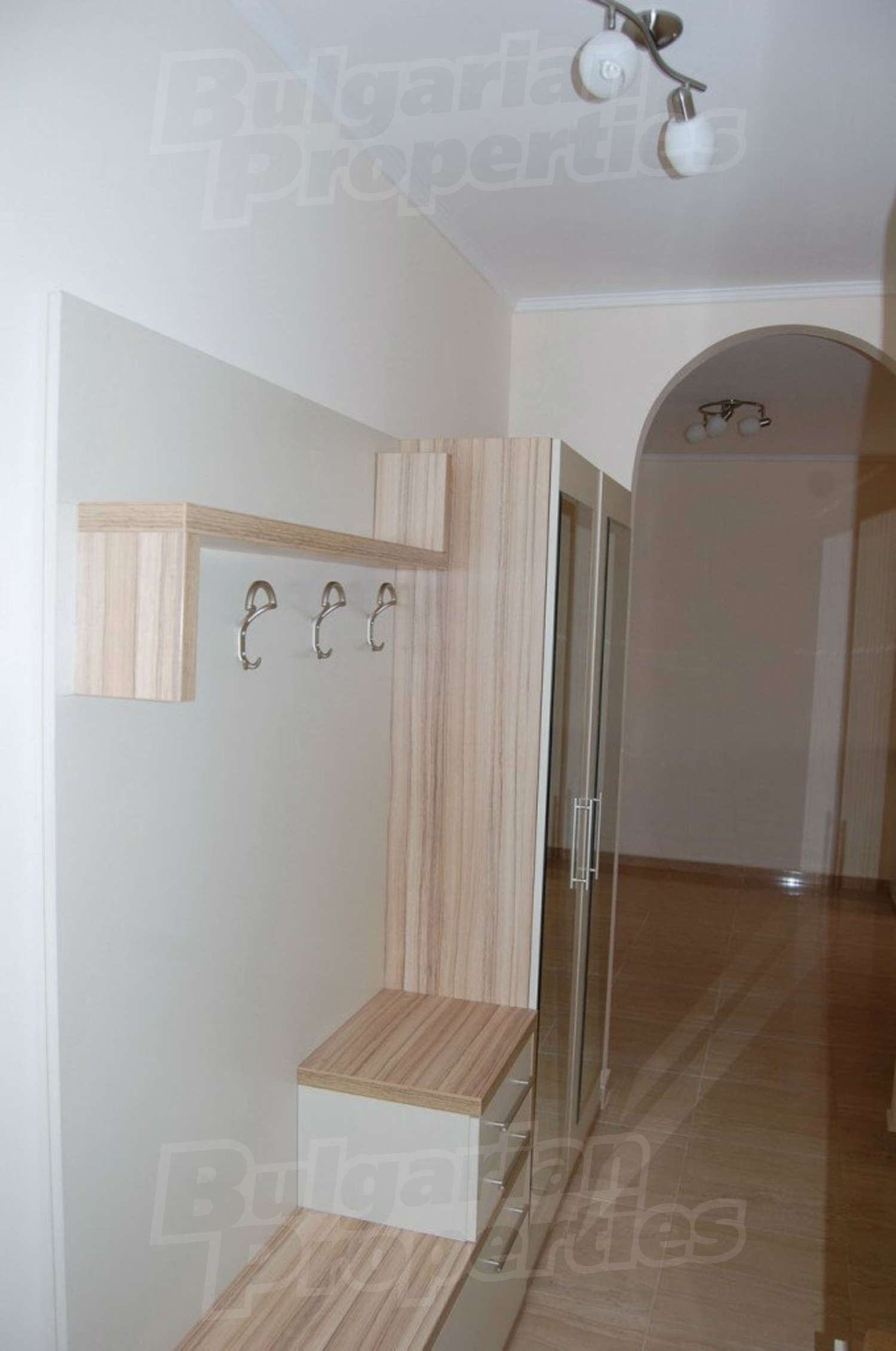 Gallery Picture 28