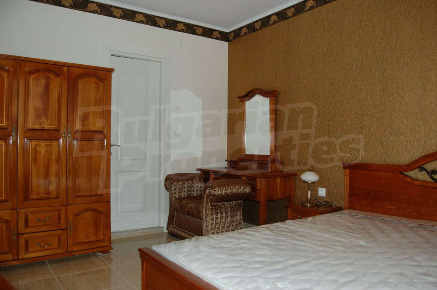 Gallery Picture 35