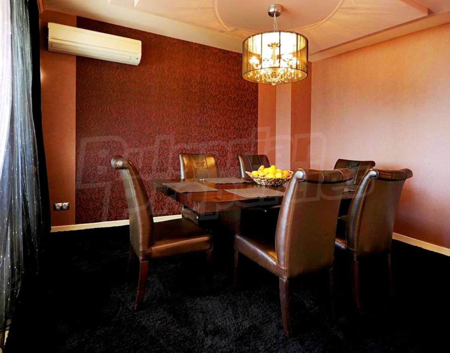 Gallery Picture 6