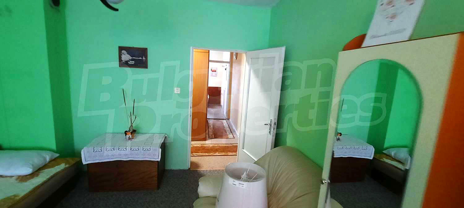 Gallery Picture 6
