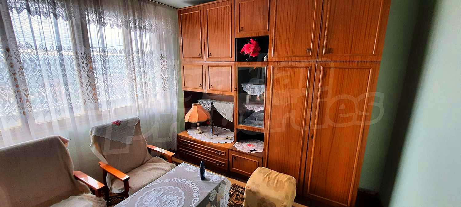 Gallery Picture 30