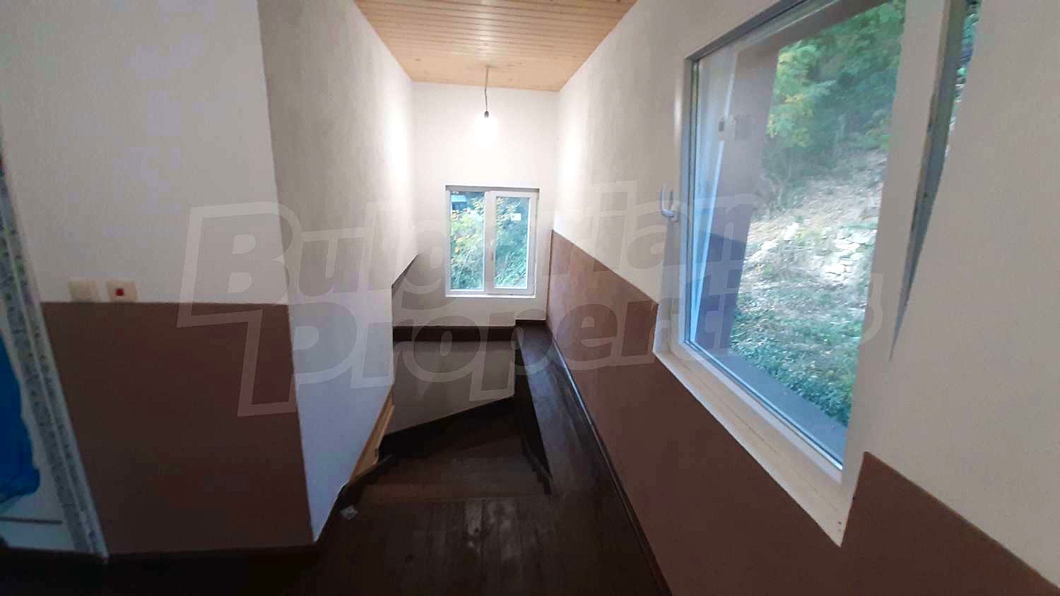 Gallery Picture 10