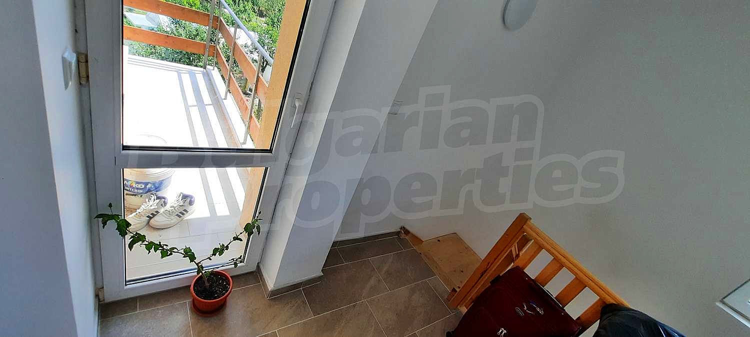 Gallery Picture 27