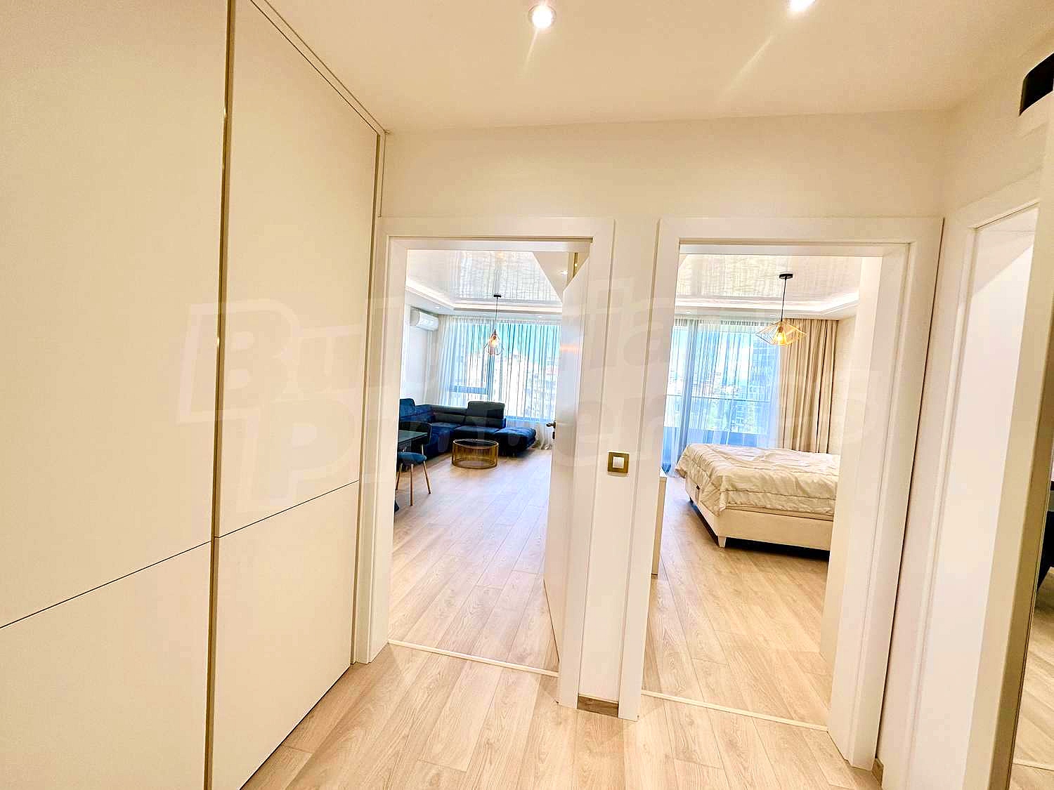 Gallery Picture 6