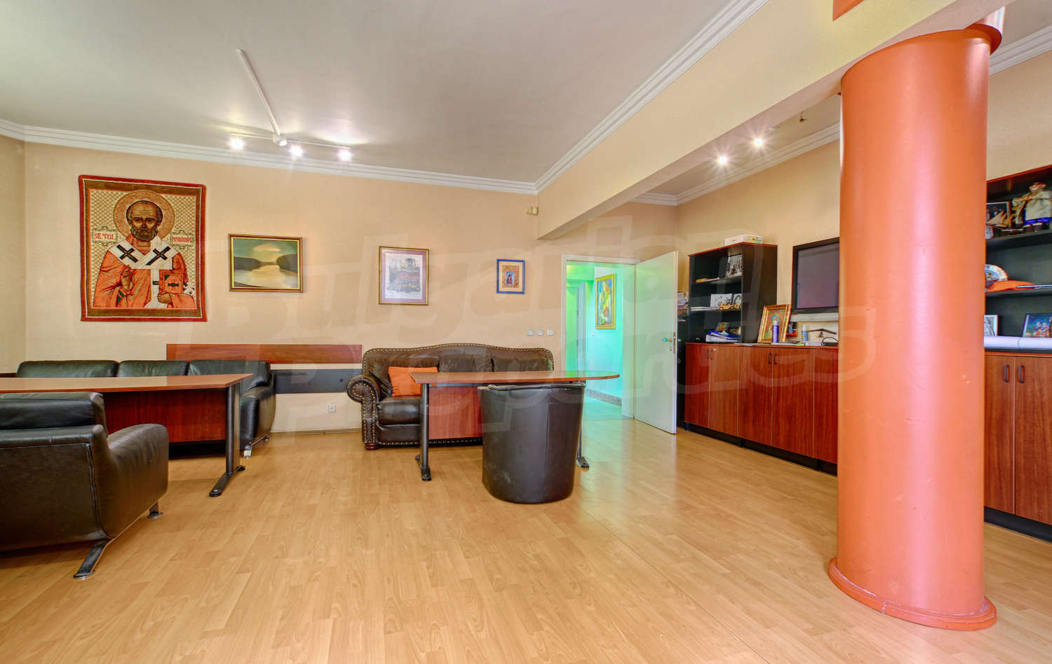 Gallery Picture 11
