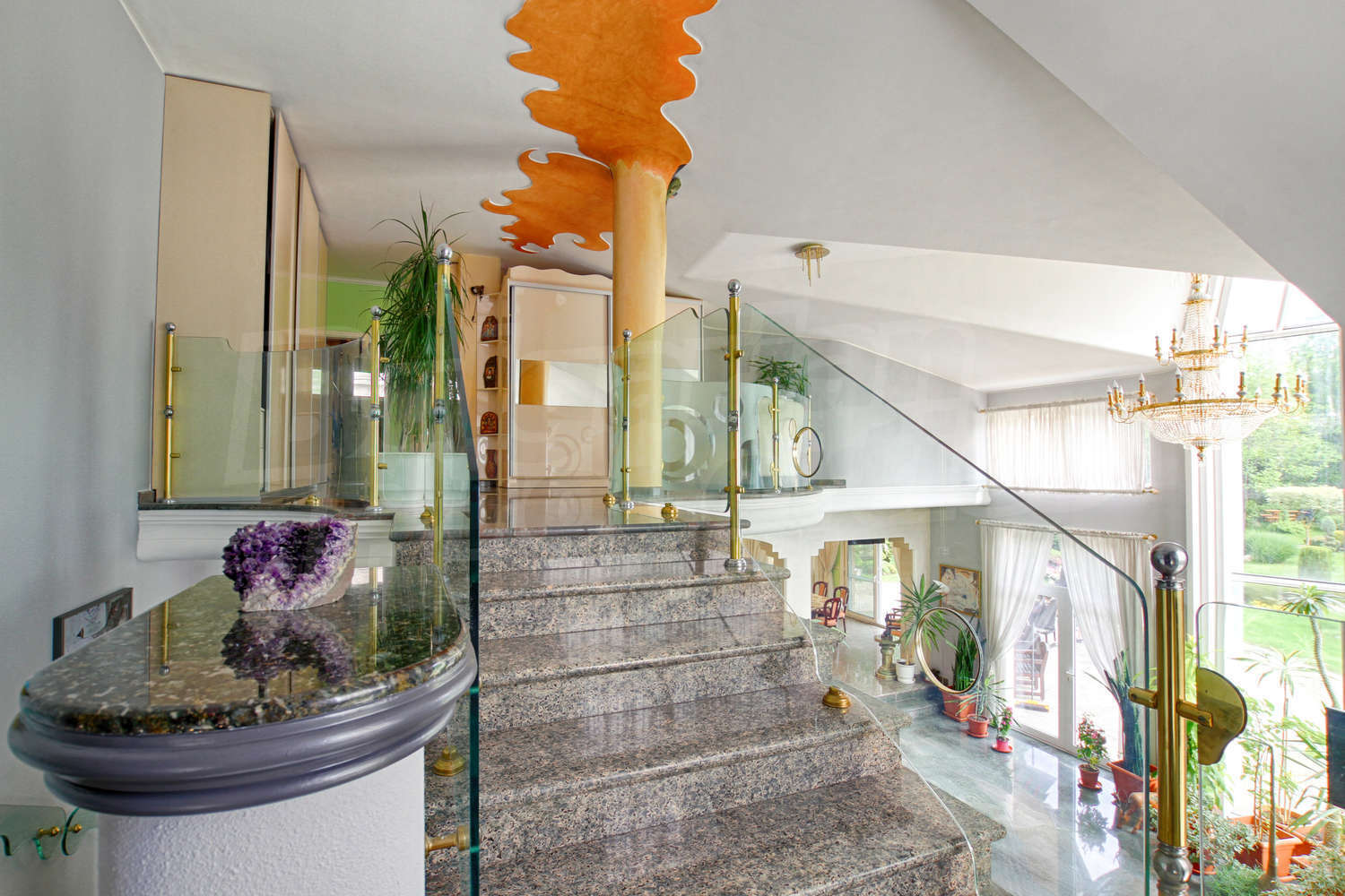 Gallery Picture 16