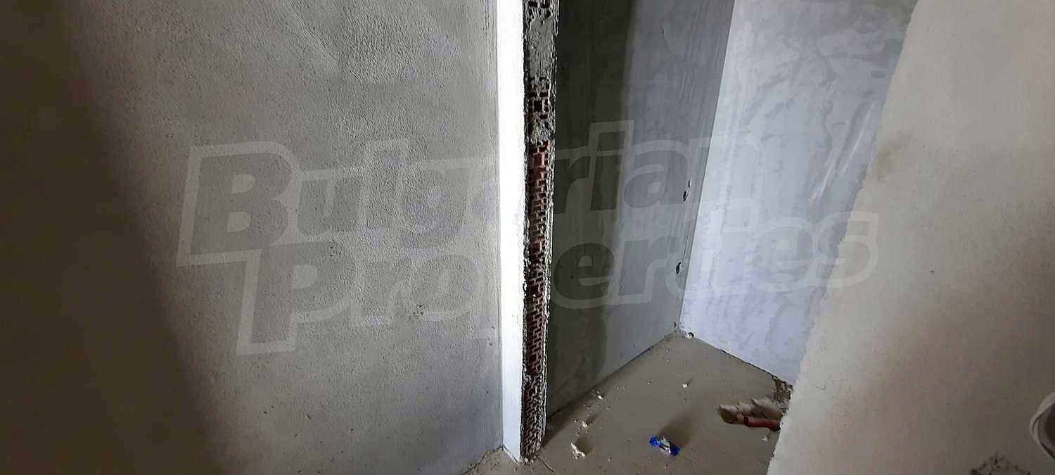 Gallery Picture 28