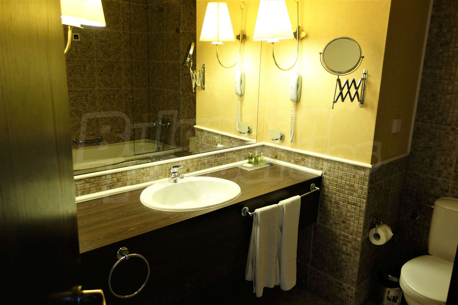 Gallery Picture 10
