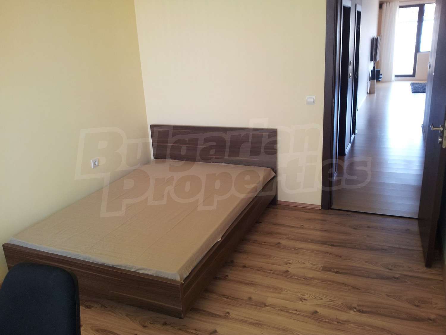 Gallery Picture 8