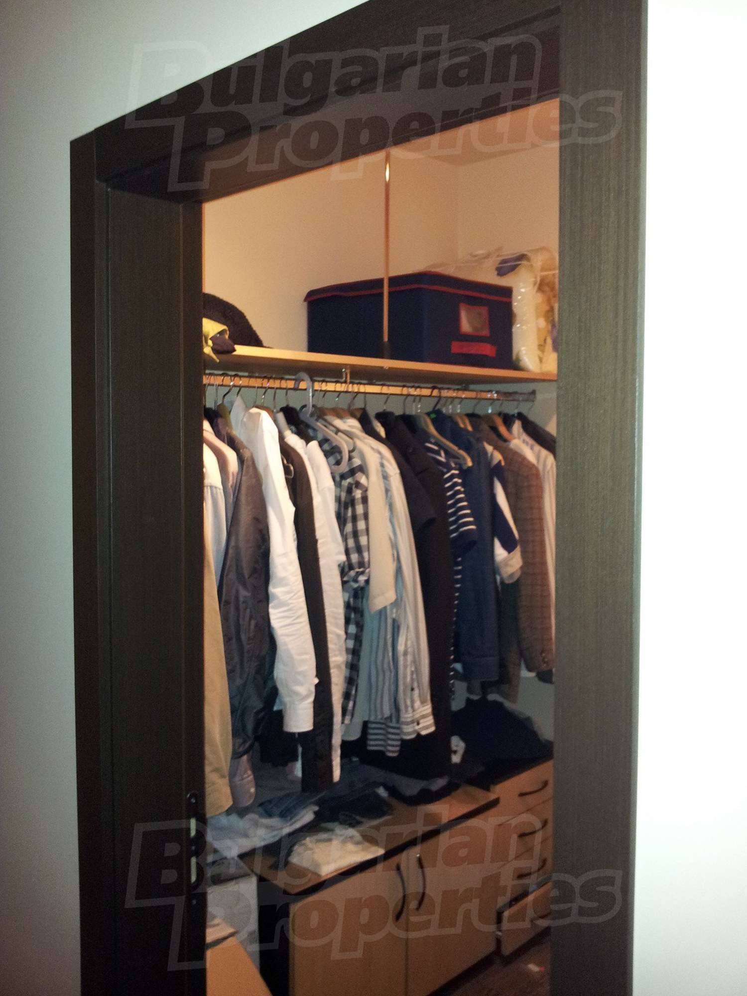 Gallery Picture 12