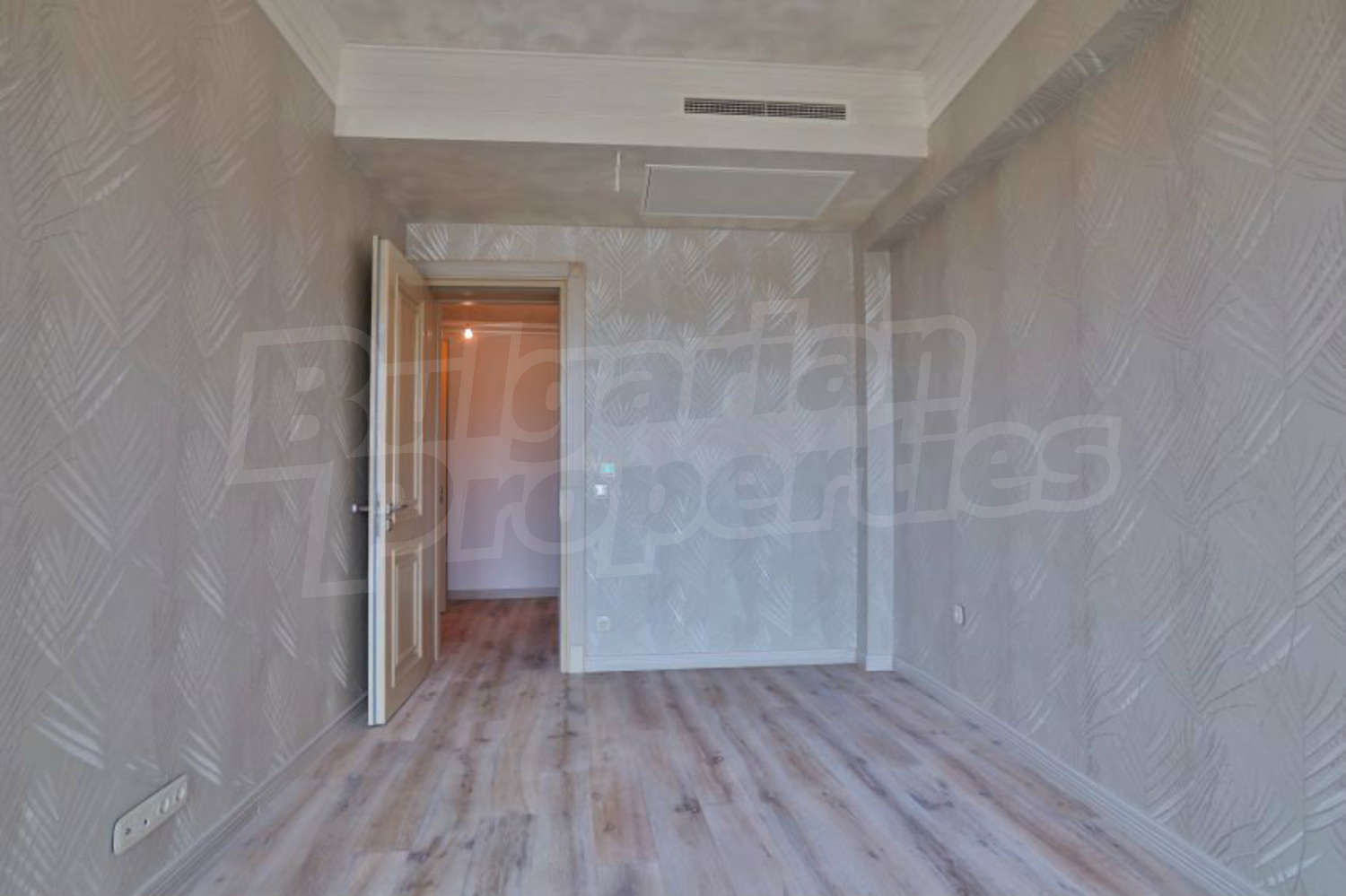 Gallery Picture 6