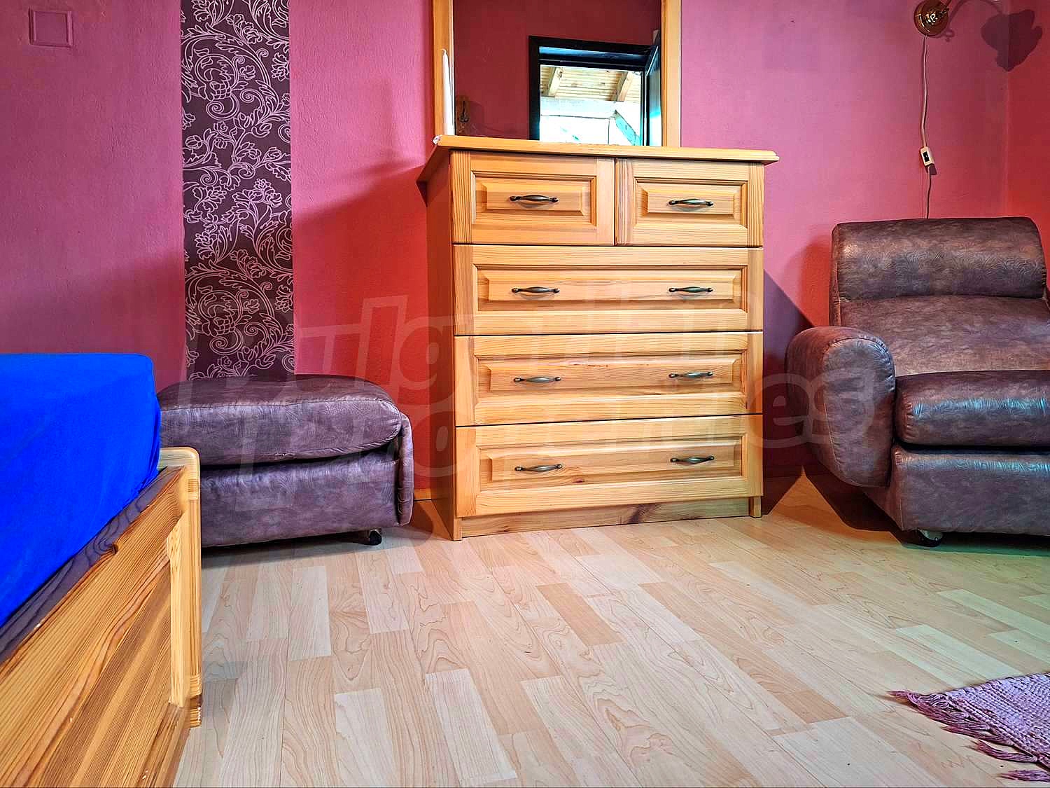 Gallery Picture 6