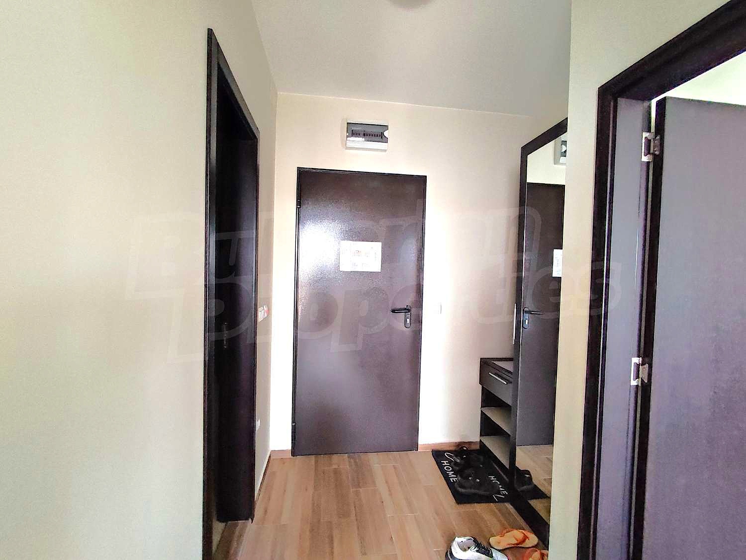 Gallery Picture 10