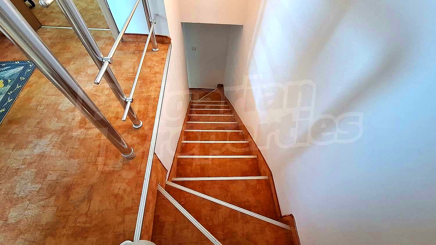 Gallery Picture 14