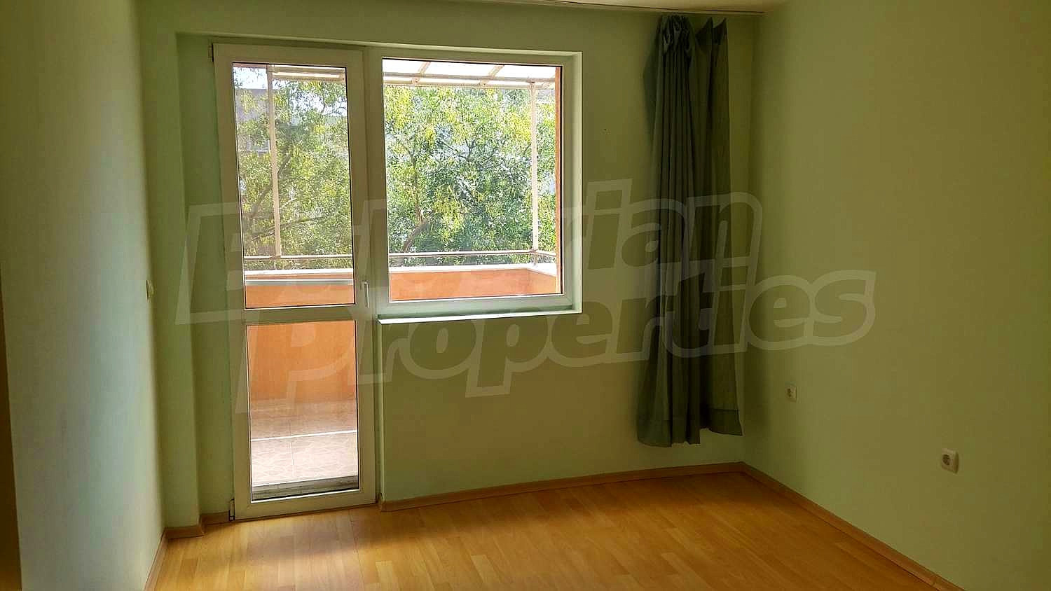 Gallery Picture 6