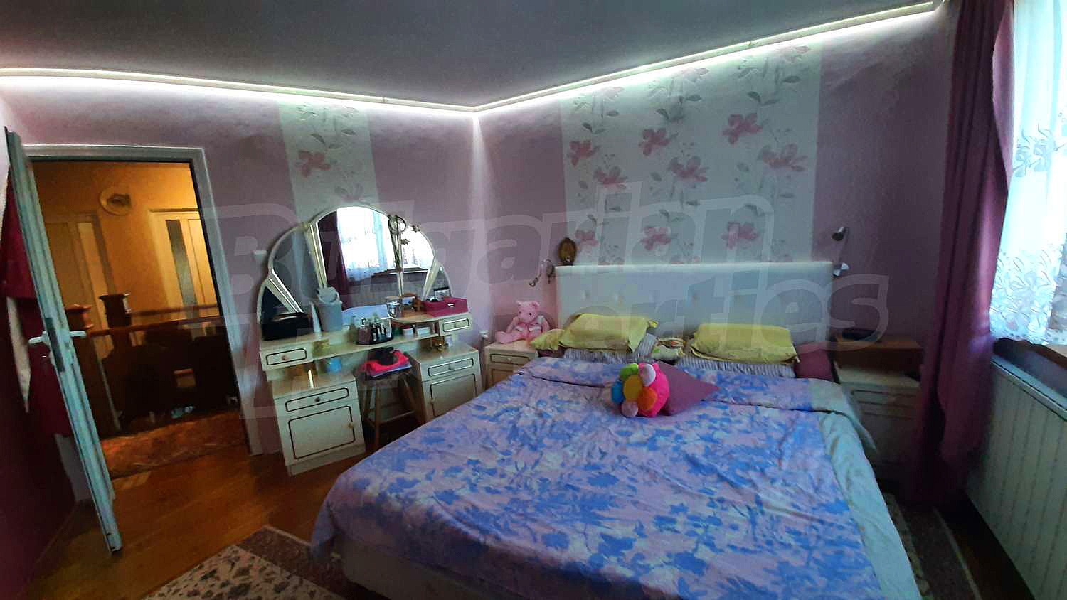 Gallery Picture 21